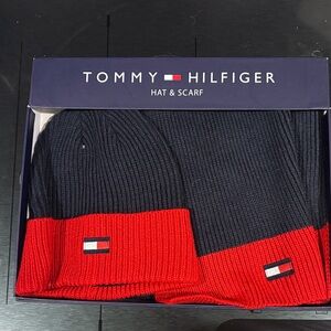 NWT Tommy Hilfiger Men's Red and Navy Hat & Scarf Set